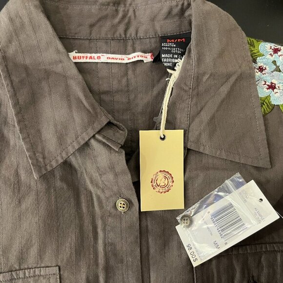 Buffalo David Bitton Women's Button Up L/S Shirt - Size Medium - NWT $98 - Picture 2 of 6
